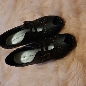 Newport News Peep Toe sz8